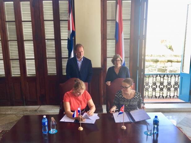 Cuba and netherlands signing memorandum of understanding